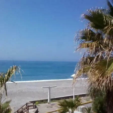 Casa De Sueno En La Playa *